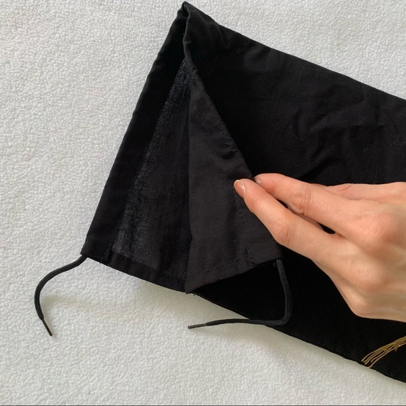 CHANEL shoe duster bag 12”x 7.5” - Picture 4 of 5